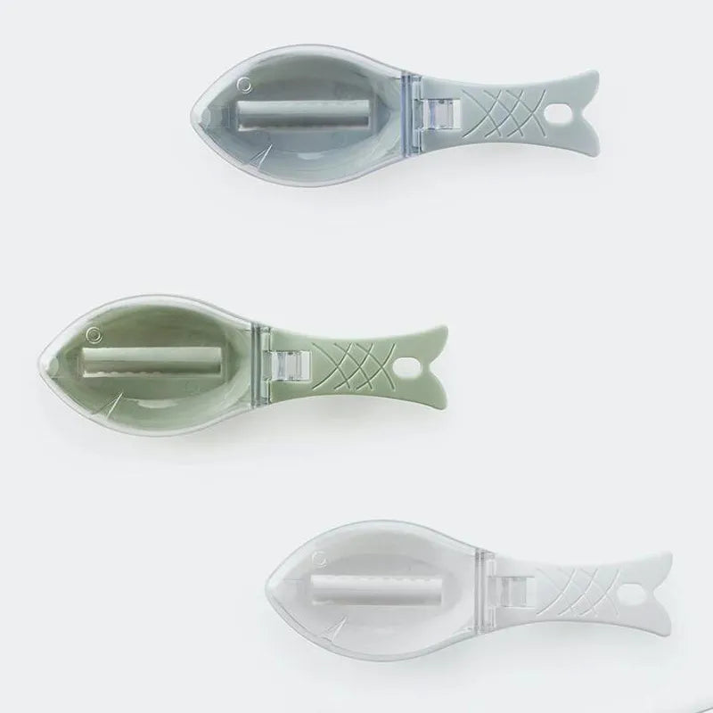 Vostara Creative Fish Shaped Scale Scraper